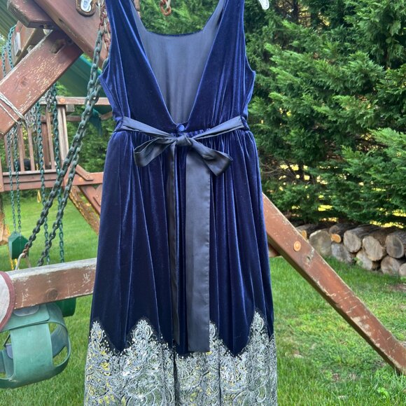 Navy Velvet Dress with Fancy Silver Trim Girls size 8 - Picture 2 of 4
